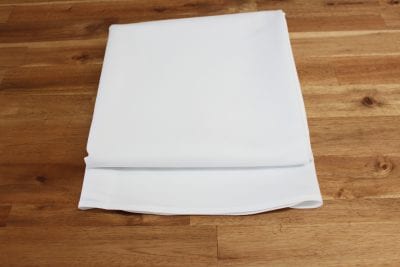 Round Table Cloth White to suit a 1.5m and 1.8m round table.